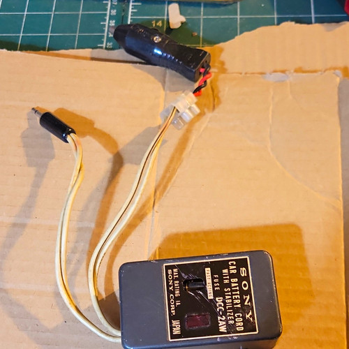 Sony dcc 2aw 12v car - car, adapter